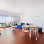 Sea View, With Pool, Ac And Tennis Court By Algarve Dream Holidays * Αλμπουφέιρα